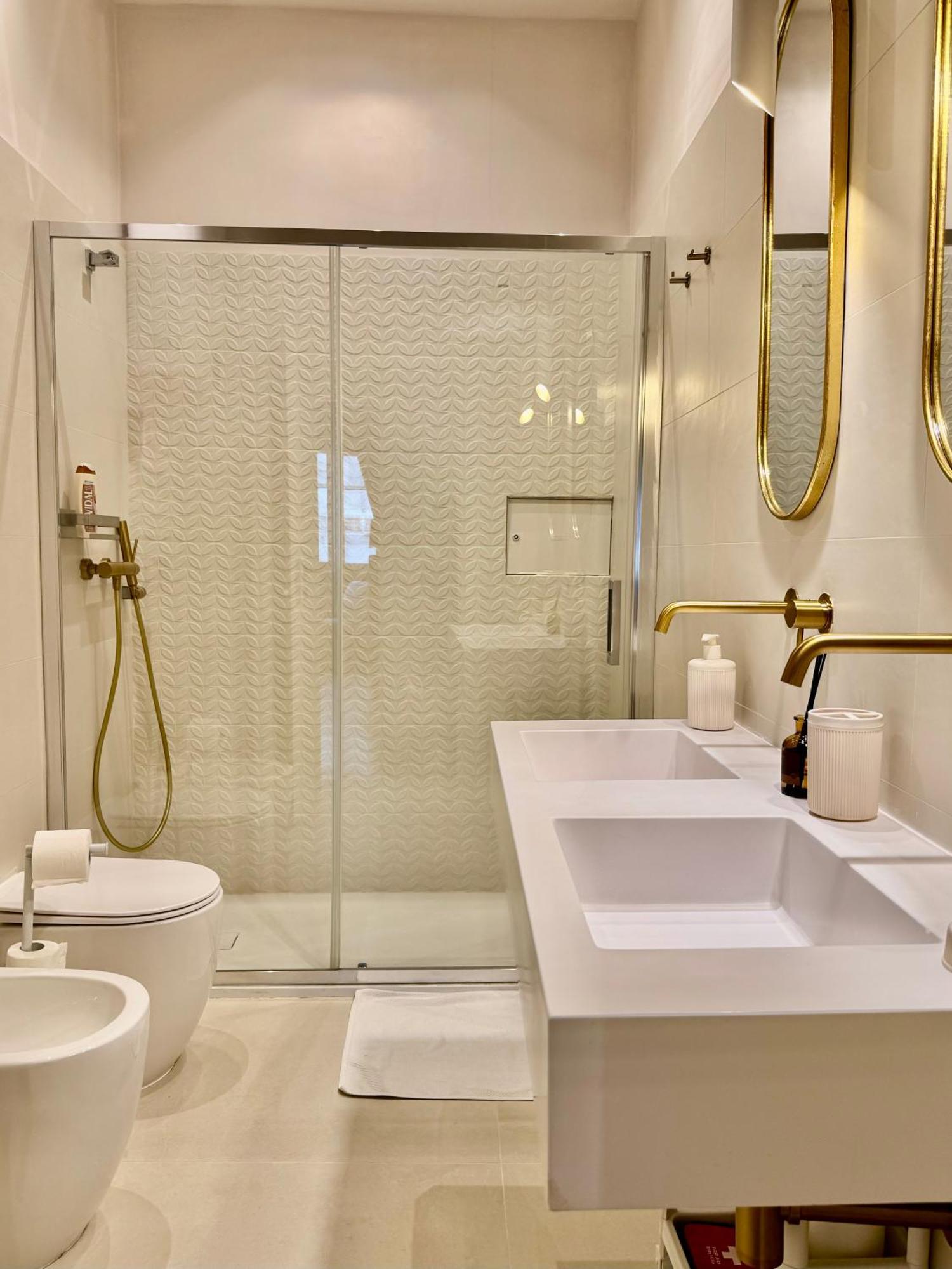 Art N Shelter Apartament Bari Ngoại thất bức ảnh